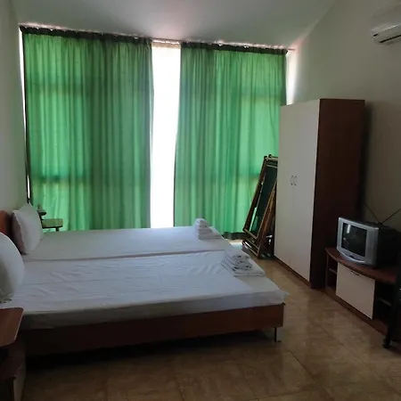 アパート Aparthotel Elit 2 サニービーチ
