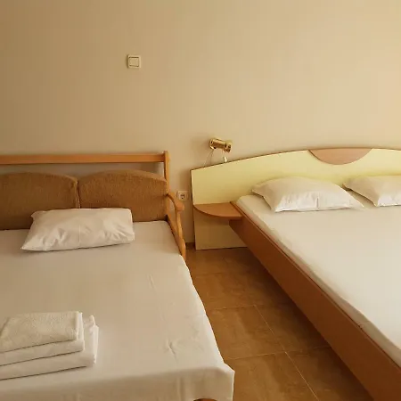 Aparthotel Elit 2 アパート