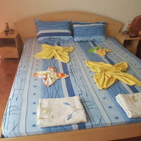 Aparthotel Elit 2 *
